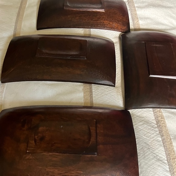 5 Piece Rectangular Wood Plate Serving Set W/ Carved Design--4 Plates, 1 Platter - Picture 6 of 9
